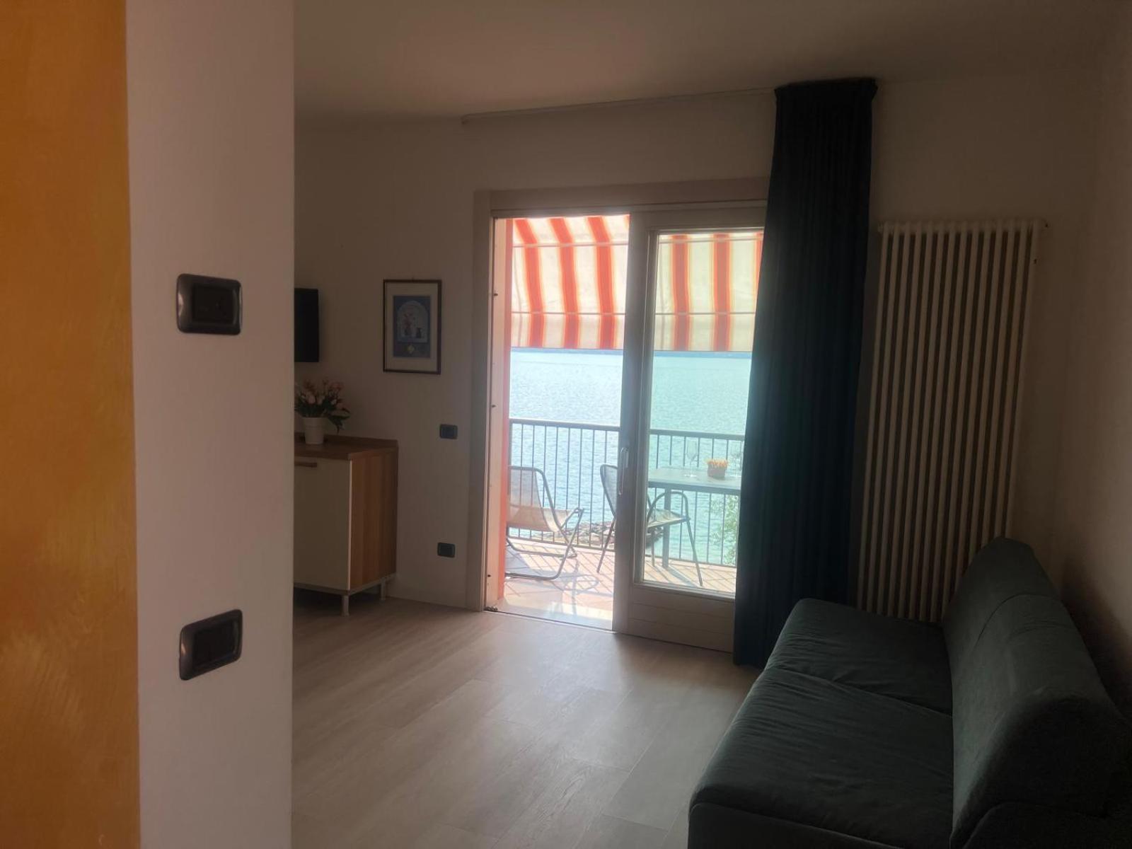 Residence Villa Al Lido Бренцоне сул Гарда Екстериор снимка