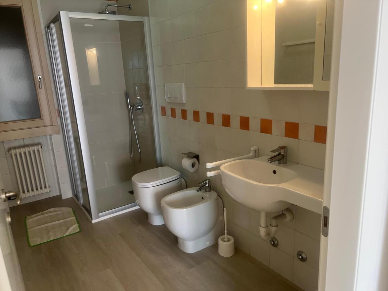 Residence Villa Al Lido Бренцоне сул Гарда Екстериор снимка