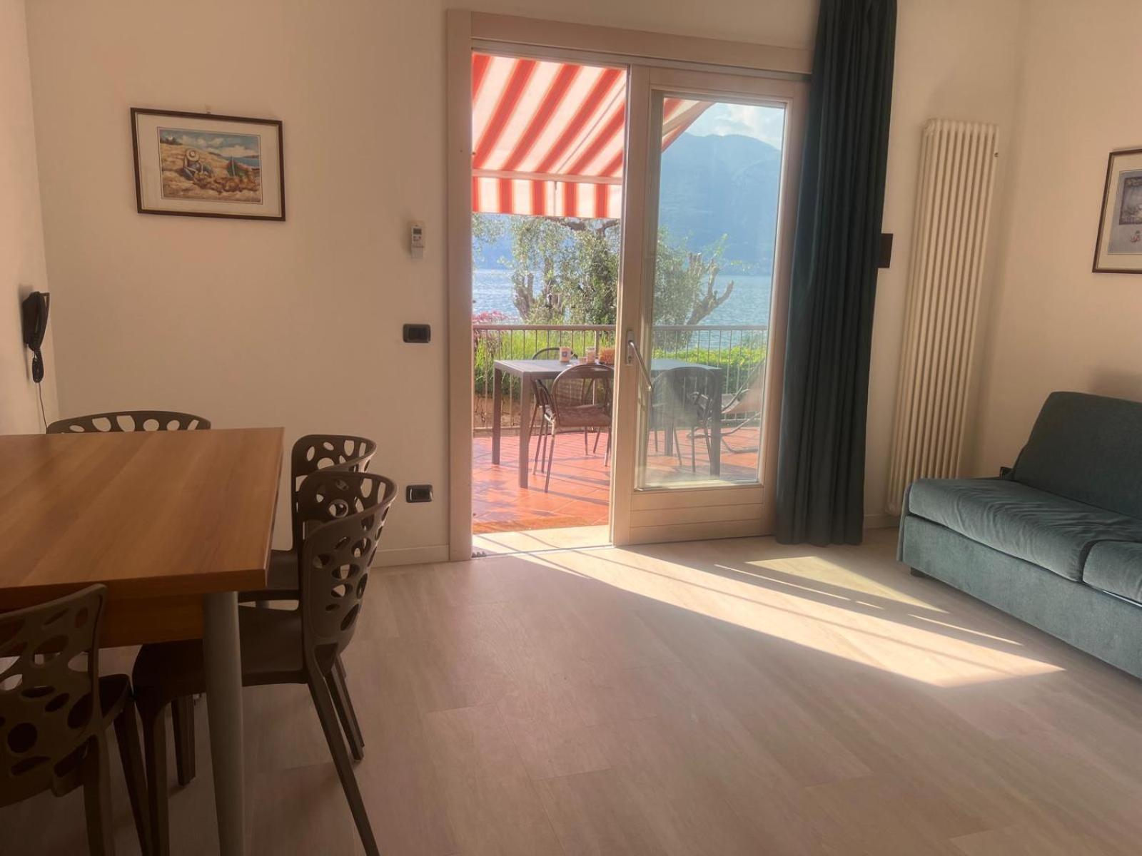 Residence Villa Al Lido Бренцоне сул Гарда Екстериор снимка