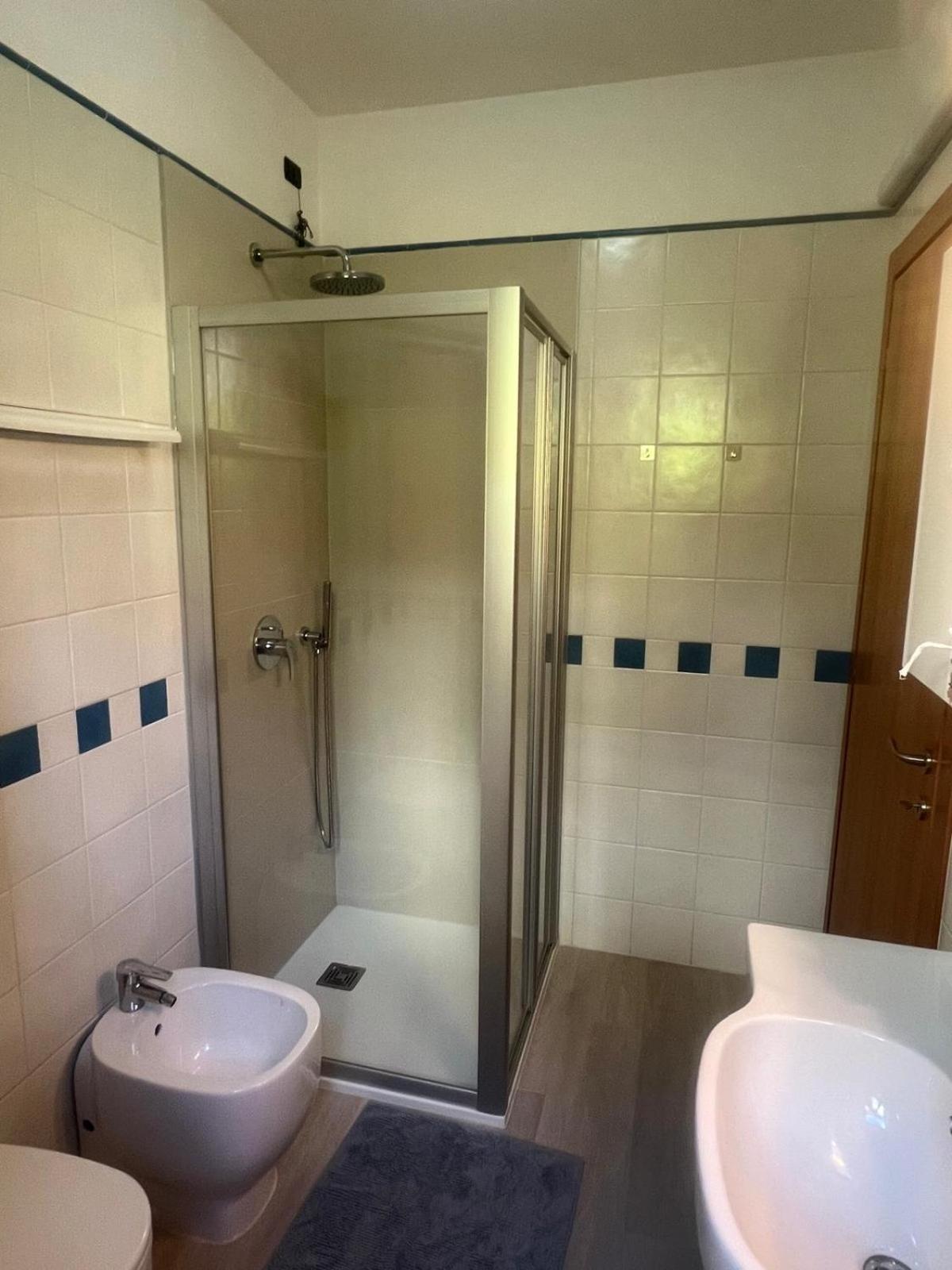 Residence Villa Al Lido Бренцоне сул Гарда Екстериор снимка