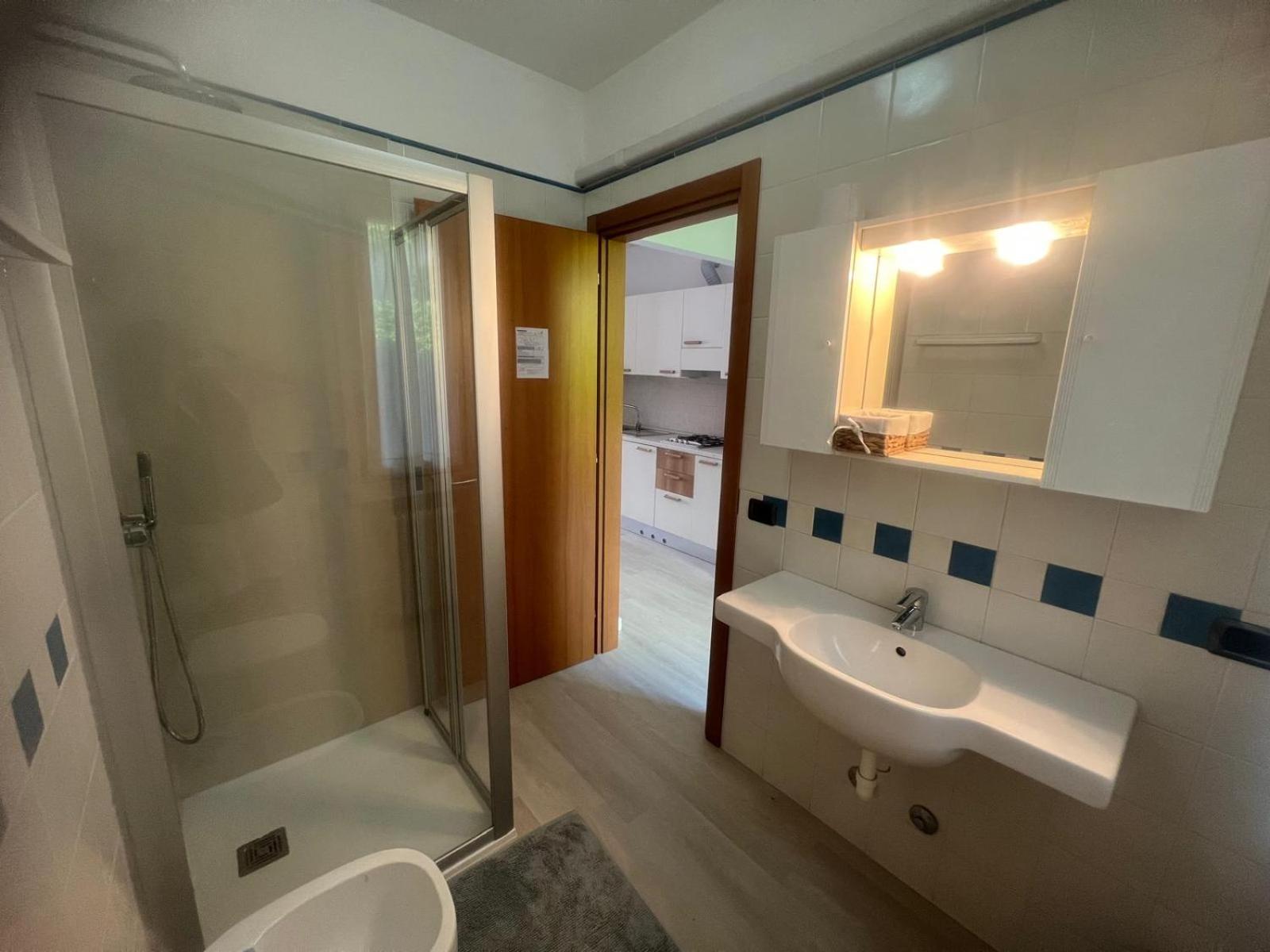 Residence Villa Al Lido Бренцоне сул Гарда Екстериор снимка
